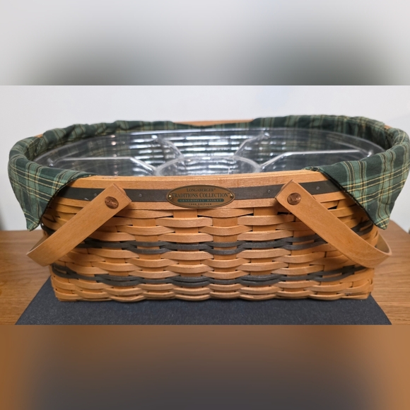 Longaberger 1999 Traditions Collection Generosity Basket